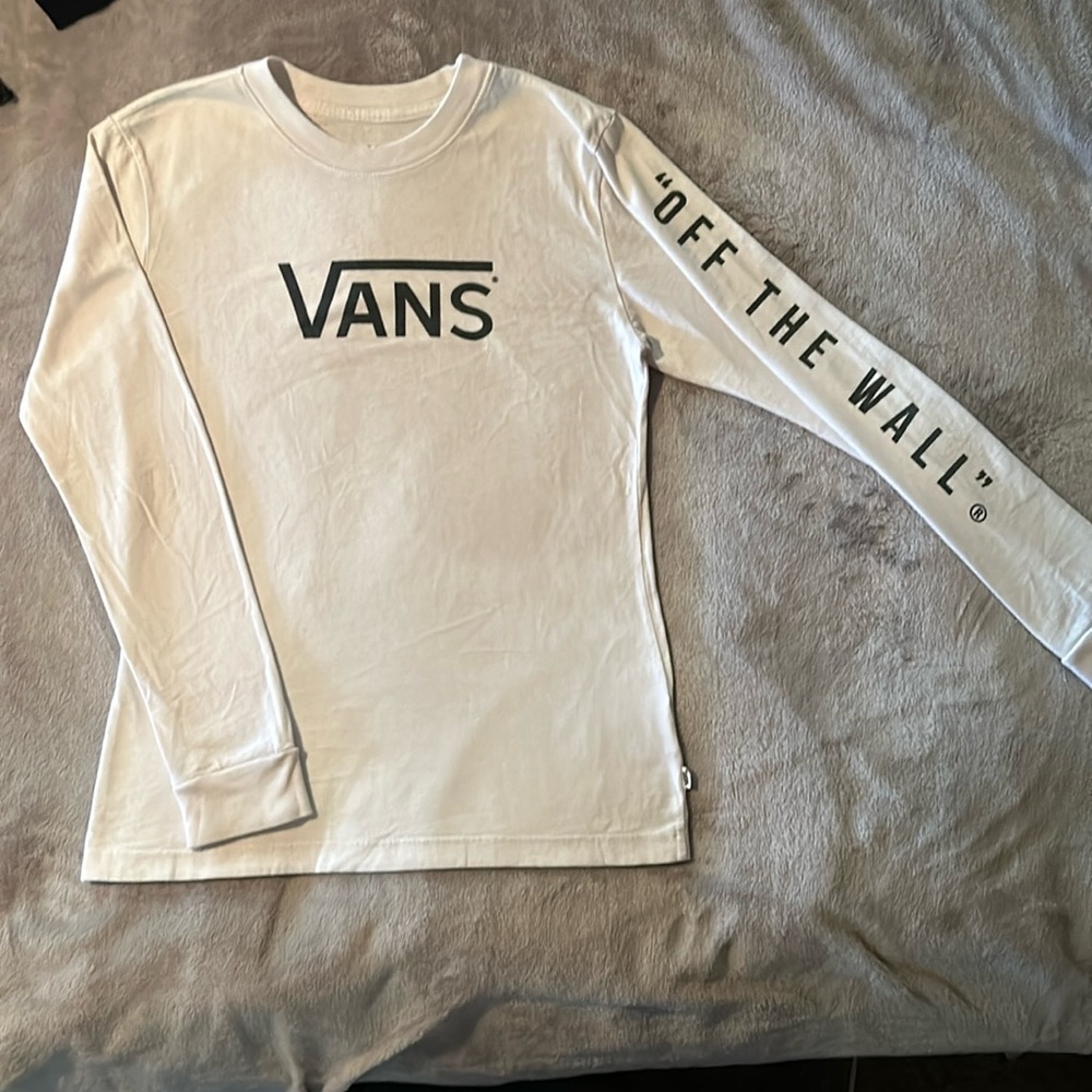 Long sleeve vans t-shirt, good condition
